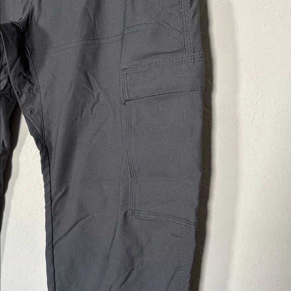 Prana Men's Zion ll Stretch Charcoal Cargo Pants. NWT Size 33x32 - Picture 5 of 13